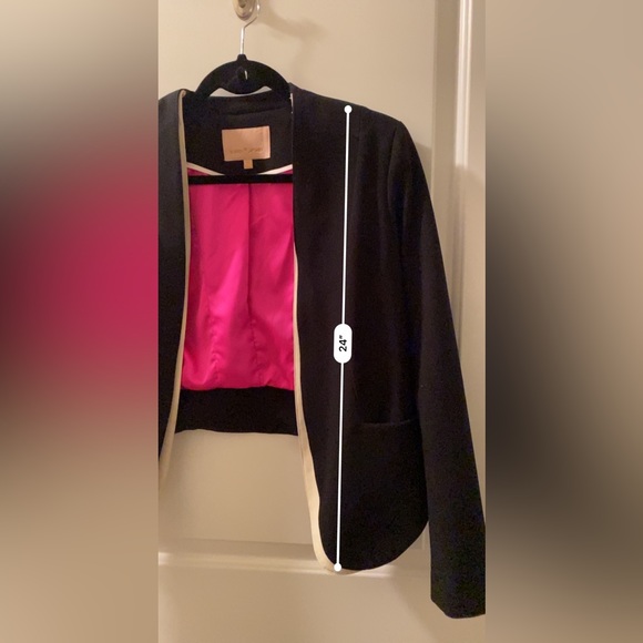 Gibson and Latimer Black Blazer with hot pink and white lining. - Picture 8 of 8